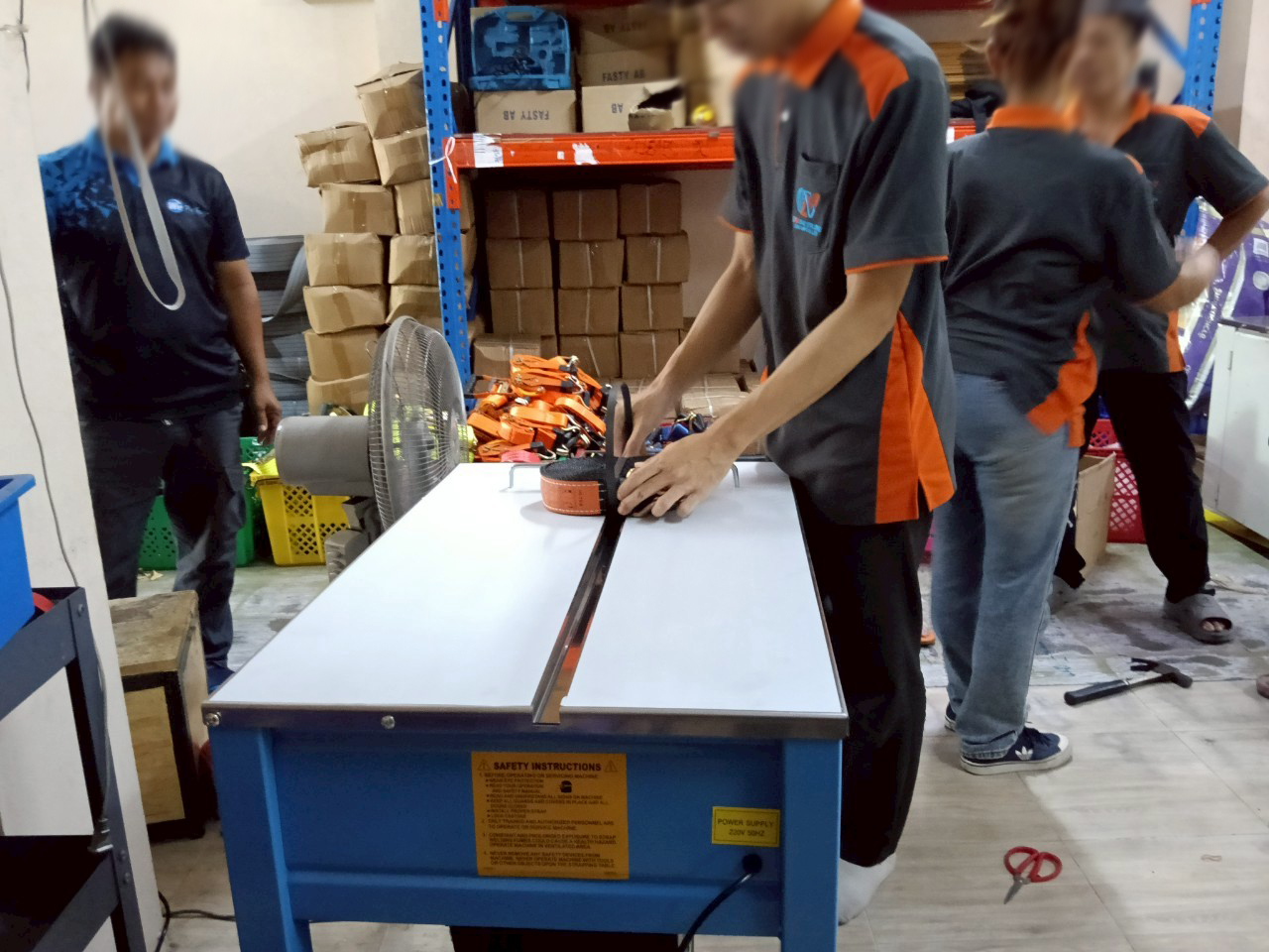 จัดส่งเครื่องรัดกล่อง รุ่น WE-801U โรงงานผลิตสายรัดก๊อกแก็ก แพรกษา