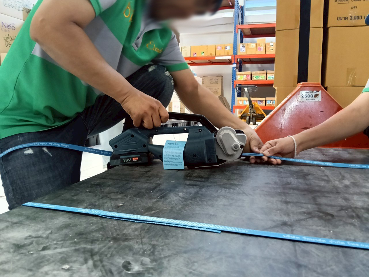 เครื่องรัดสายพลาสติก ระบบแบตเตอรี่ รุ่น V1