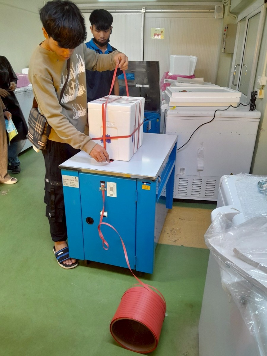 เครื่องรัดกล่อง รุ่น WE-801H