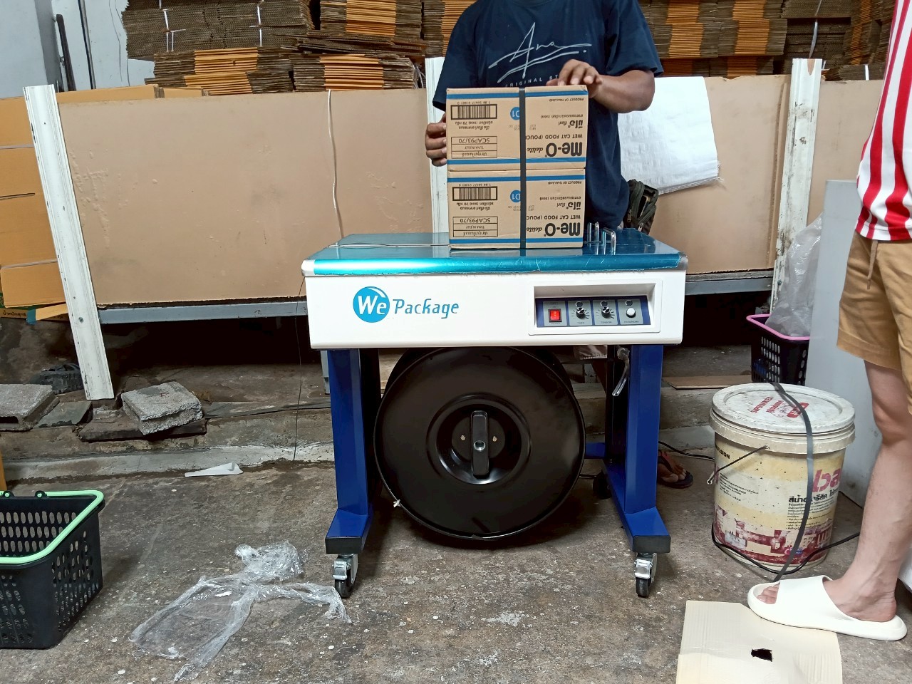 จัดส่งเครื่องรัดกล่อง รุ่น JN-740 และ รุ่น WE-802U