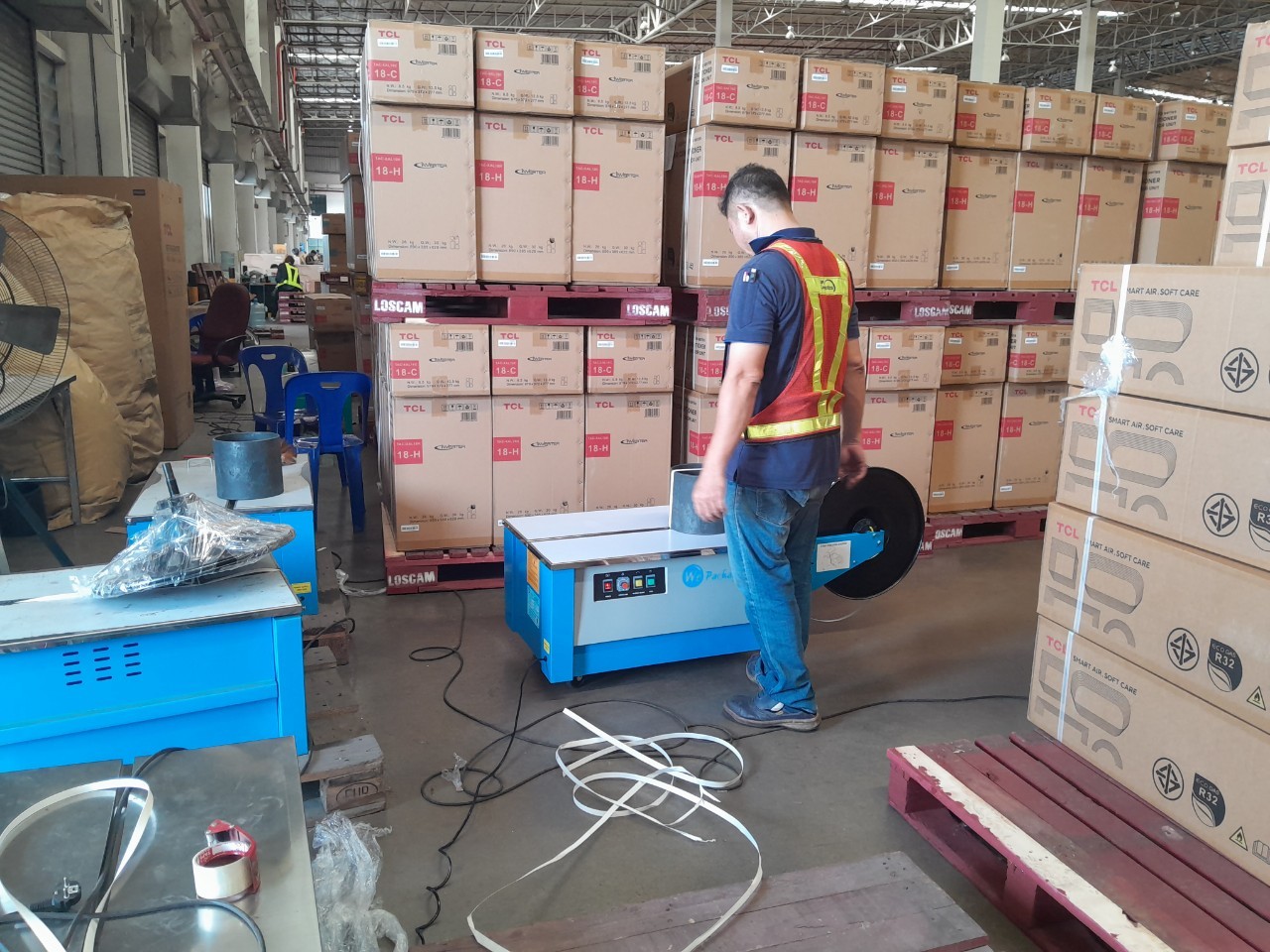 จัดส่งเครื่องรัดกล่องทรงเตี้ย รุ่น WE-801L