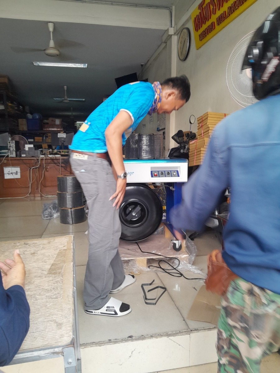 จัดส่งเครื่องรัดกล่อง รุ่น WE-802U