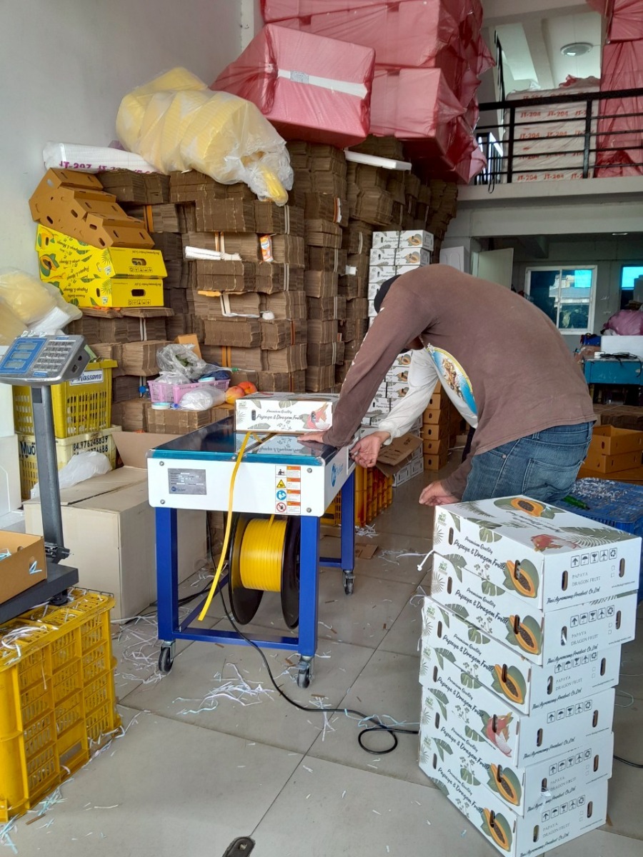 จัดส่งเครื่องรัดกล่อง รุ่น WE-802U